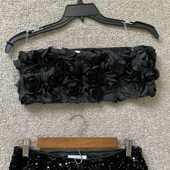 NWT Faeriesty Black Sequin Rose Tube Top Jumpsuit - Picture 8 of 13